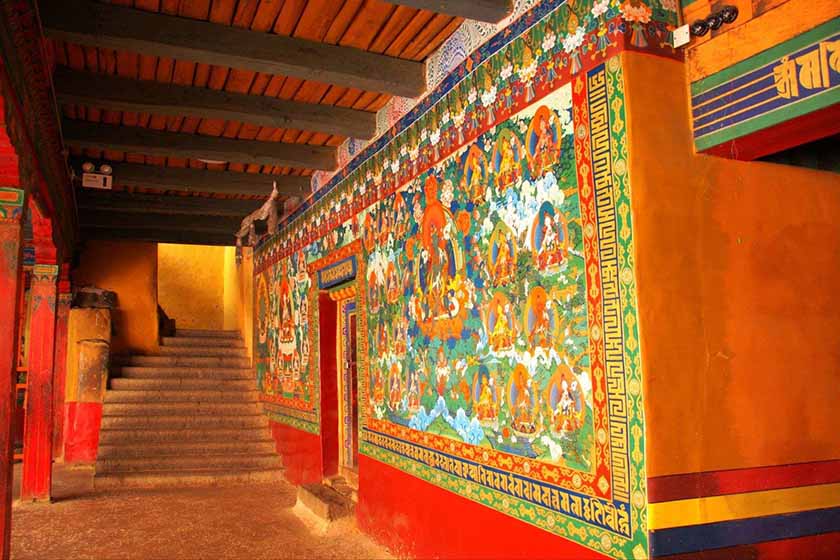 昌珠寺壁画走廊