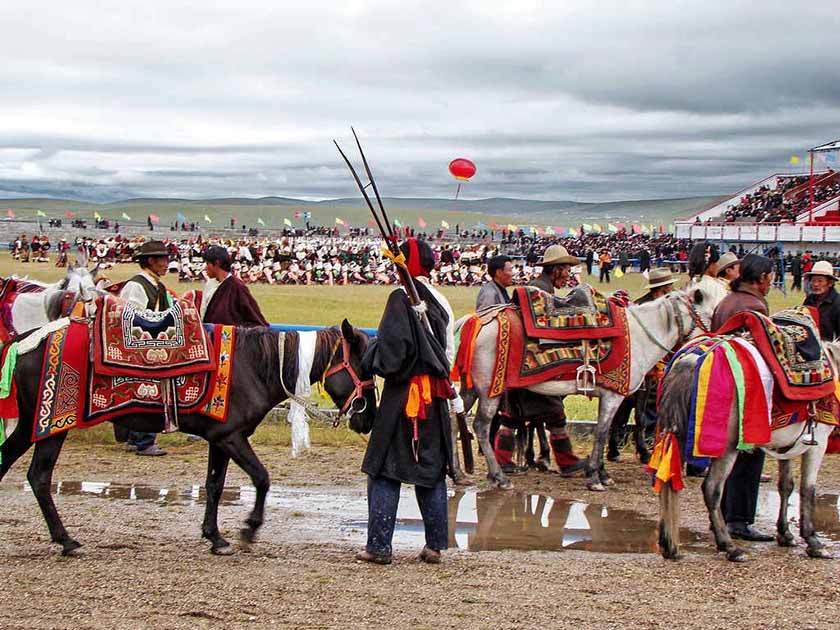 西藏那曲赛马节