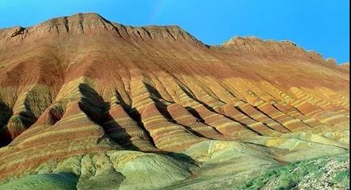 敦煌三危山旅遊區好玩嗎