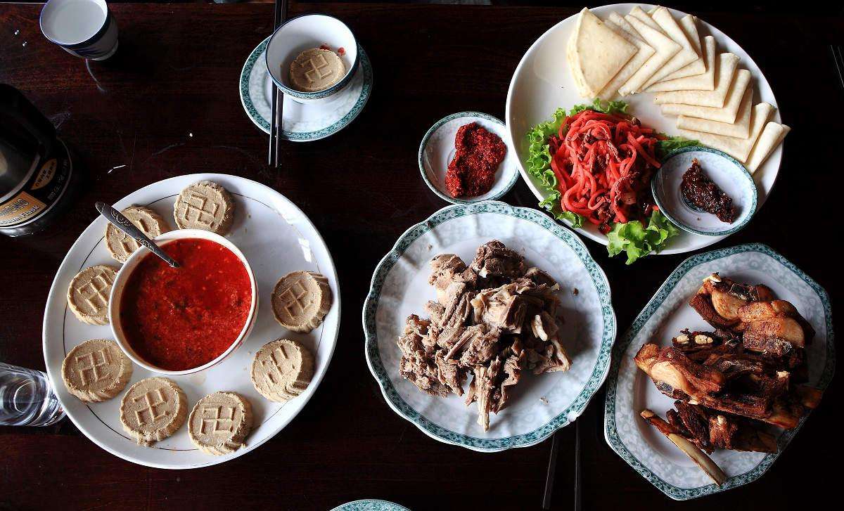 高原美饌，味蕾盛宴：品味西藏美食的風光