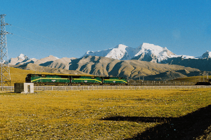 青藏鐵路沿線什麼時候最美？