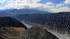 克拉瑪依旅遊攻略｜魔鬼城、油田文化與西部秘境全解