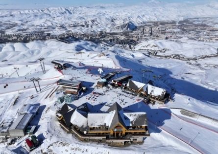 阿勒泰滑雪場