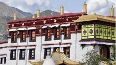 西藏聖域：外籍旅人的寺廟修行推薦