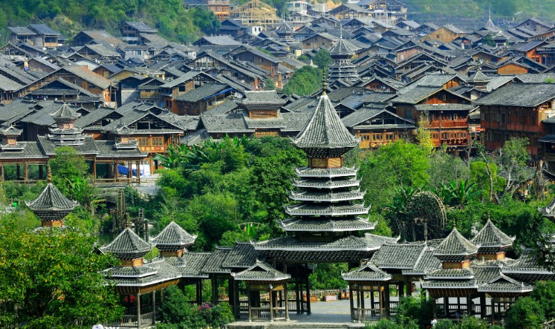 雲南貴州8日深度遊|麗江古城·玉龍雪山·大理洱海·苗侗風情·黃果樹瀑布全景