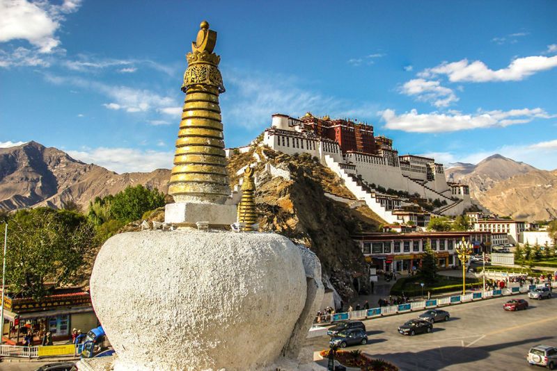 【首飛林芝】2026林芝桃花節+波密桃花溝+拉薩+羊湖+珠峰+青藏鐵路13日遊