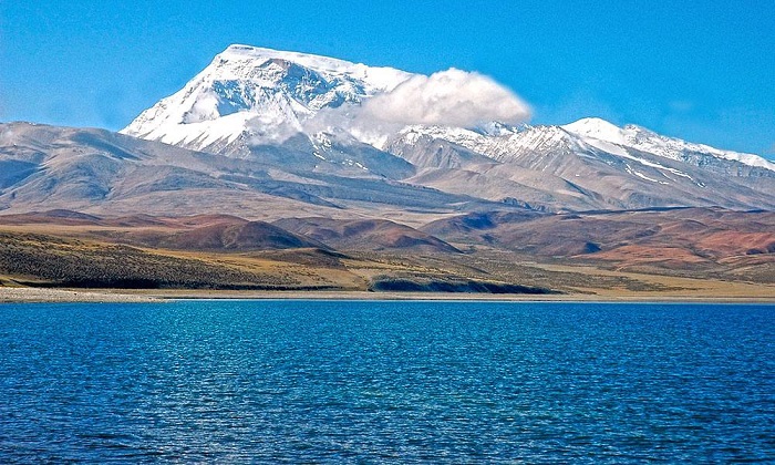 納木那尼峰
