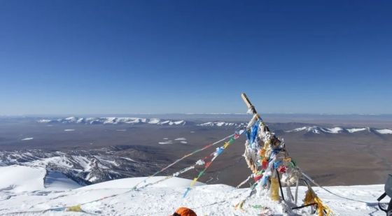 青藏鐵路全解析：穿越世界屋脊的生命線 | 從西寧到拉薩的極致高原之旅