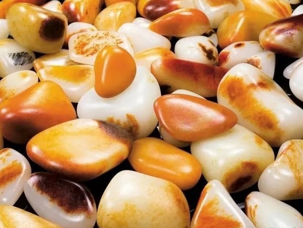 美輪美奐的新疆玉石