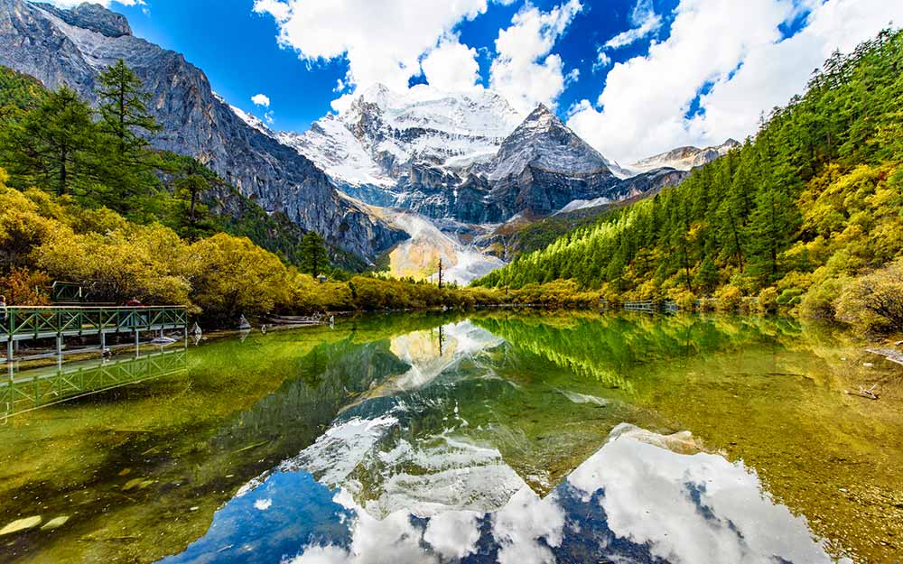 【四稻傳奇】5日遊 |魚子西·塔公草原·墨石公園·四姑娘山