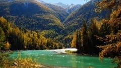 南北疆全景旅遊攻略：穿越天山南北的極致體驗