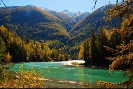 南北疆全景旅遊攻略：穿越天山南北的極致體驗