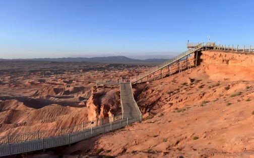 青甘大環線自駕攻略：風景、人文與必去景點全解析