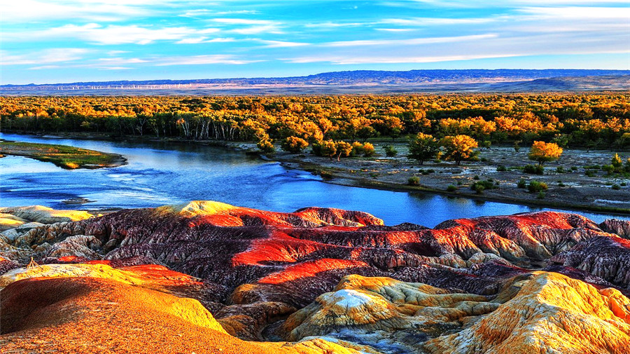 絲綢之路 14 天深度遊：敦煌、張掖、喀納斯、新疆全景旅遊行程