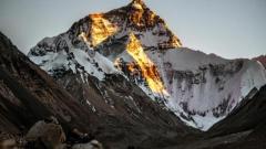 珠峰大本營天氣全攻略:季節變化、攀登期、裝備選擇