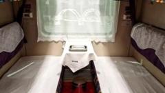 2026青藏鐵路軟臥全攻略：國際旅客的天路舒適體驗與實用指南