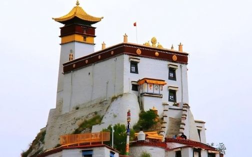 三月西藏探秘：春季雪域高原的寧靜與桃花之旅