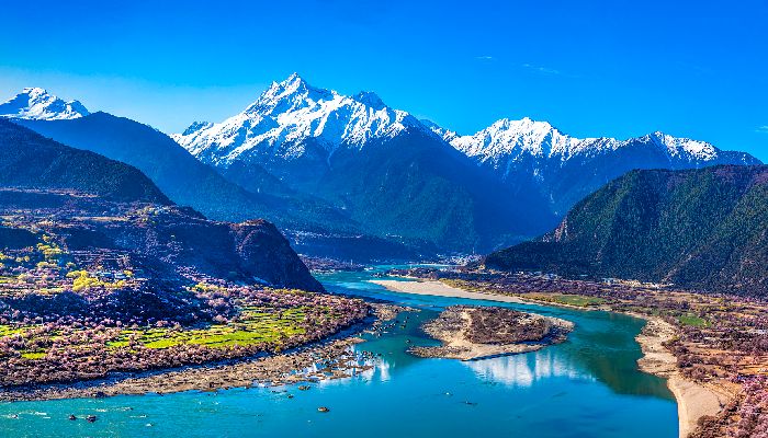 雅魯藏布江春景