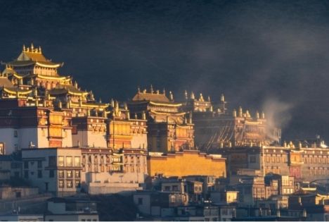 雲南旅遊景點全攻略|深度體驗彩雲之南的秘境風光