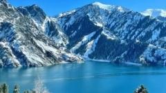 烏魯木齊10月天氣攻略:秋景適配+初雪避坑+行程保障全指南