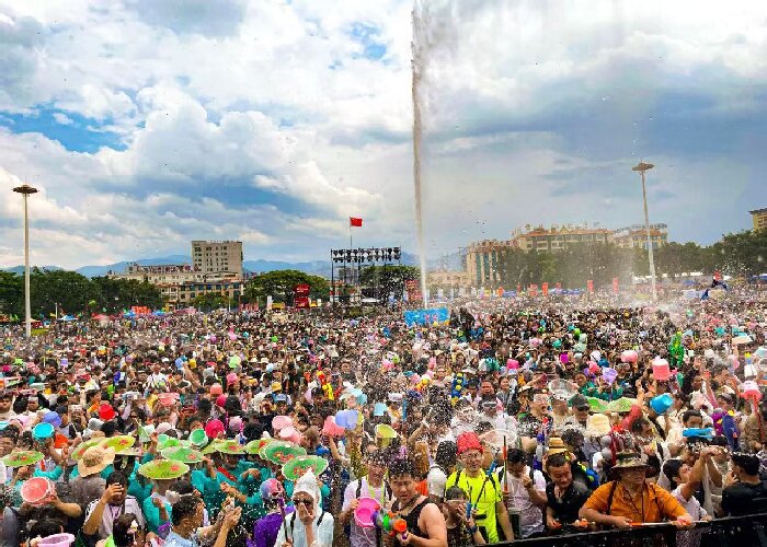 傣族潑水節現場