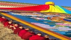 甘南曬佛節全攻略：一次值得用一生記住的冬日朝聖