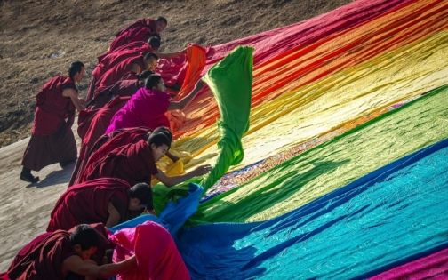 甘南曬佛節全攻略：一次值得用一生記住的冬日朝聖