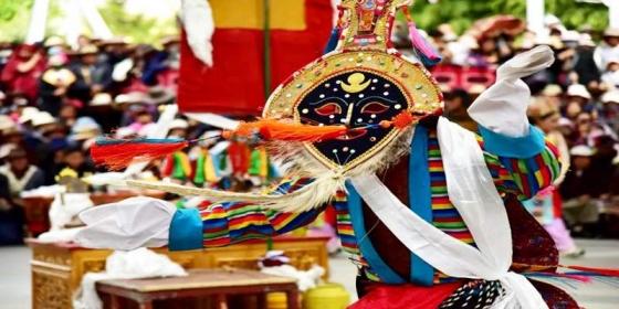 雪域盛會西藏雪頓節：信仰與歡樂的高原之約