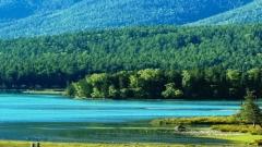 喀納斯旅游攻略：門票區間車怎麼買不踩坑｜三灣一湖路線｜冬季交通與穿衣清單