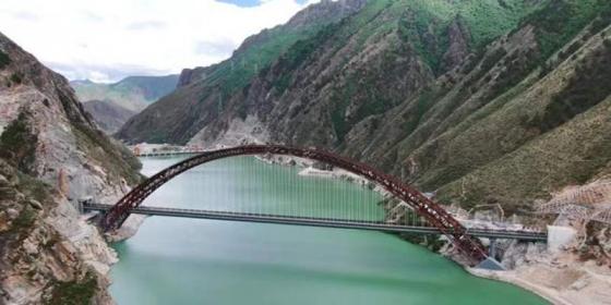 拉薩到林芝火車全攻略——馳騁高原天路，解鎖雪域江南絕美旅程