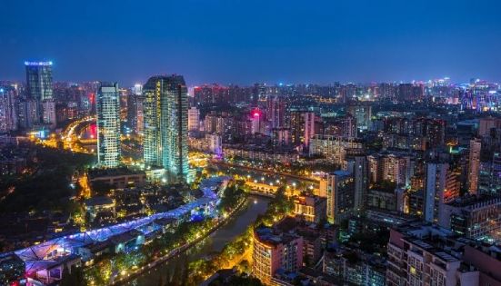 蘭桂坊成都夜生活必讀指南：時間、花費、選店全攻略