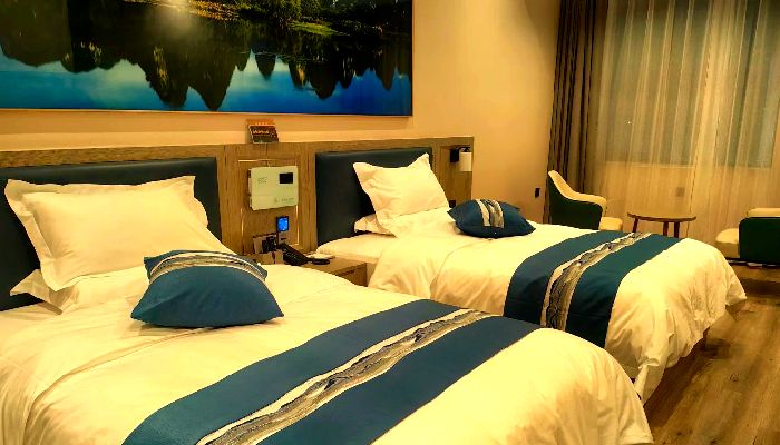 獅泉河鎮酒店房間