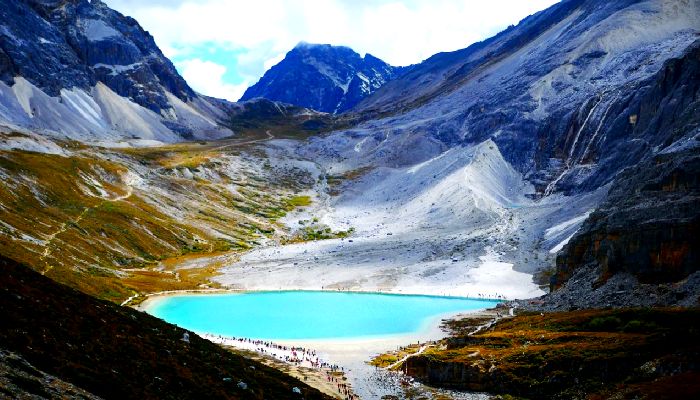 稻城亞丁牛奶海