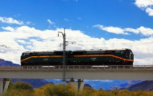 重慶至拉薩火車進藏指南：票價查詢和路線注意事項