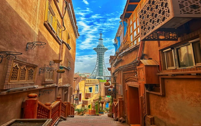 趣游南疆·頭等艙8日游｜博斯騰湖・喀什・帕米爾高原