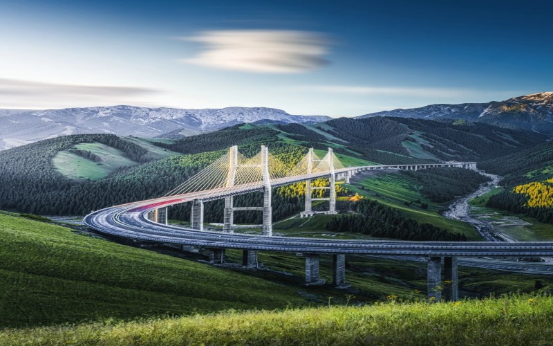 北疆夏日伊犁8日｜賽里木湖・獨庫公路・那拉提草原・夏塔秘境