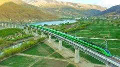 拉薩到林芝火車全攻略——馳騁高原天路，解鎖雪域江南絕美旅程