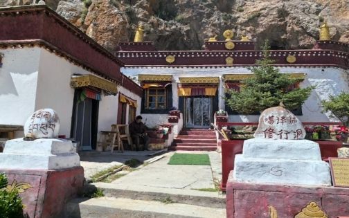 扎西多寺——納木措畔藏地信仰的千年迴響