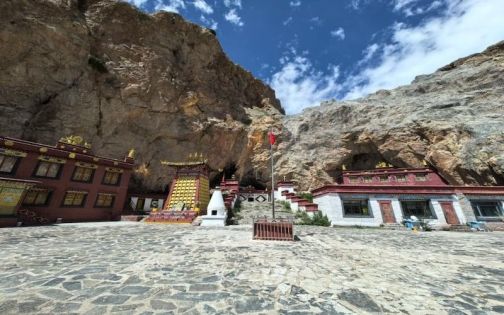 扎西多寺——納木措畔藏地信仰的千年迴響