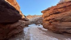 平山湖大峽谷徒步指南｜普通遊不累實測，一線天＋靈芝谷一次走完