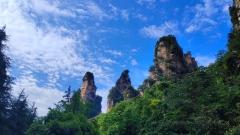 張家界6月天氣怎麼應對?穿衣、遊玩、省錢全攻略