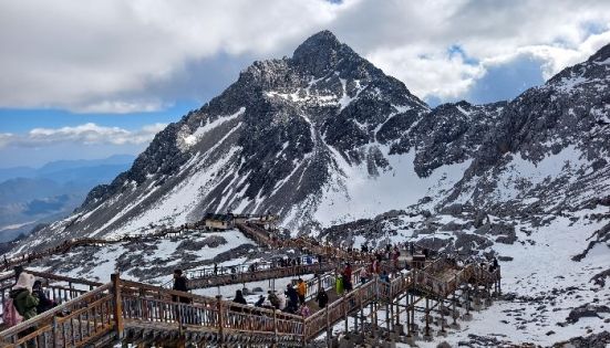 玉龍雪山旅遊全攻略：景點、交通、門票與安全指南