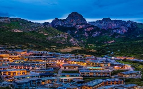 9_2扎尕那｜绝美蓝调时刻和转瞬即逝的晚霞_1_CedarHe_来自小红书网页版