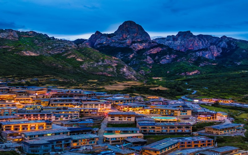 甘南秘境・拉卜楞寺・蓮寶葉則・若爾蓋・扎尕那深度9日遊