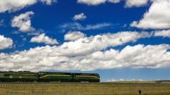 去西藏旅遊坐飛機還是火車?新手必看指南