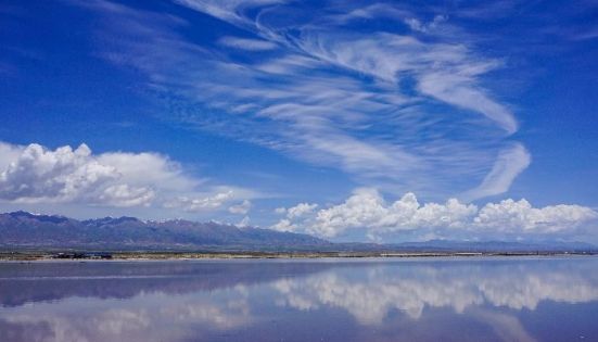 茶卡鹽湖交通指南：如何從西寧前往天空之鏡