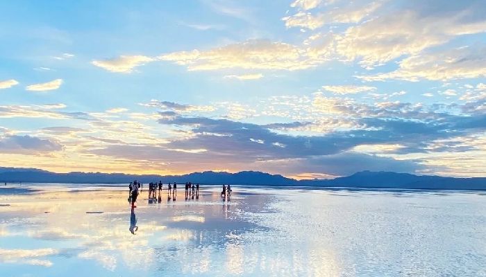 茶卡鹽湖天空之鏡