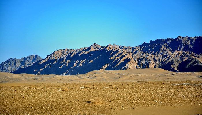 敦煌三危山秋日風光