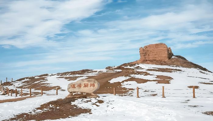 敦煌陽關遺址冬日