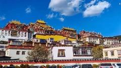 雲南香格里拉旅遊攻略：走進雪山草原與藏文化的高原世界